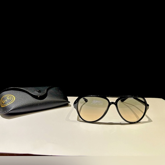 Ray-Ban Cats 5000 - Picture 1 of 6